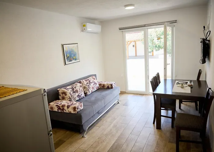 Apartament Nikola Nečujam