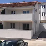 Appartement Nikola *