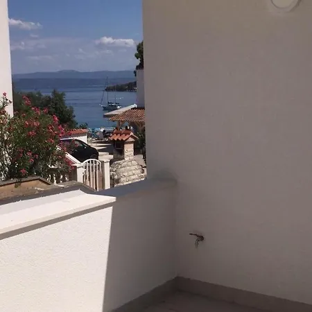 Apartment Nikola *