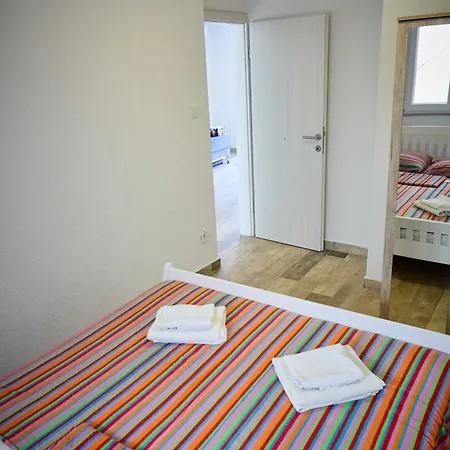 Apartment Nikola *